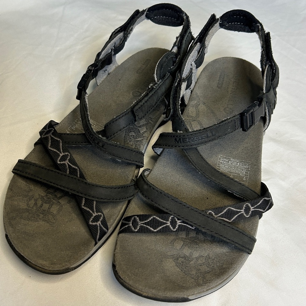 Merrell Jarcardia black sandals size 5
